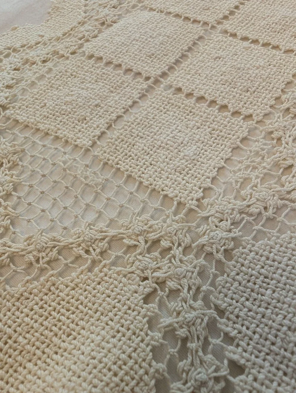 VINTAGE Crochet Lace Table Runner Doily Rectangle Neutral Home Dining Accent 9x6